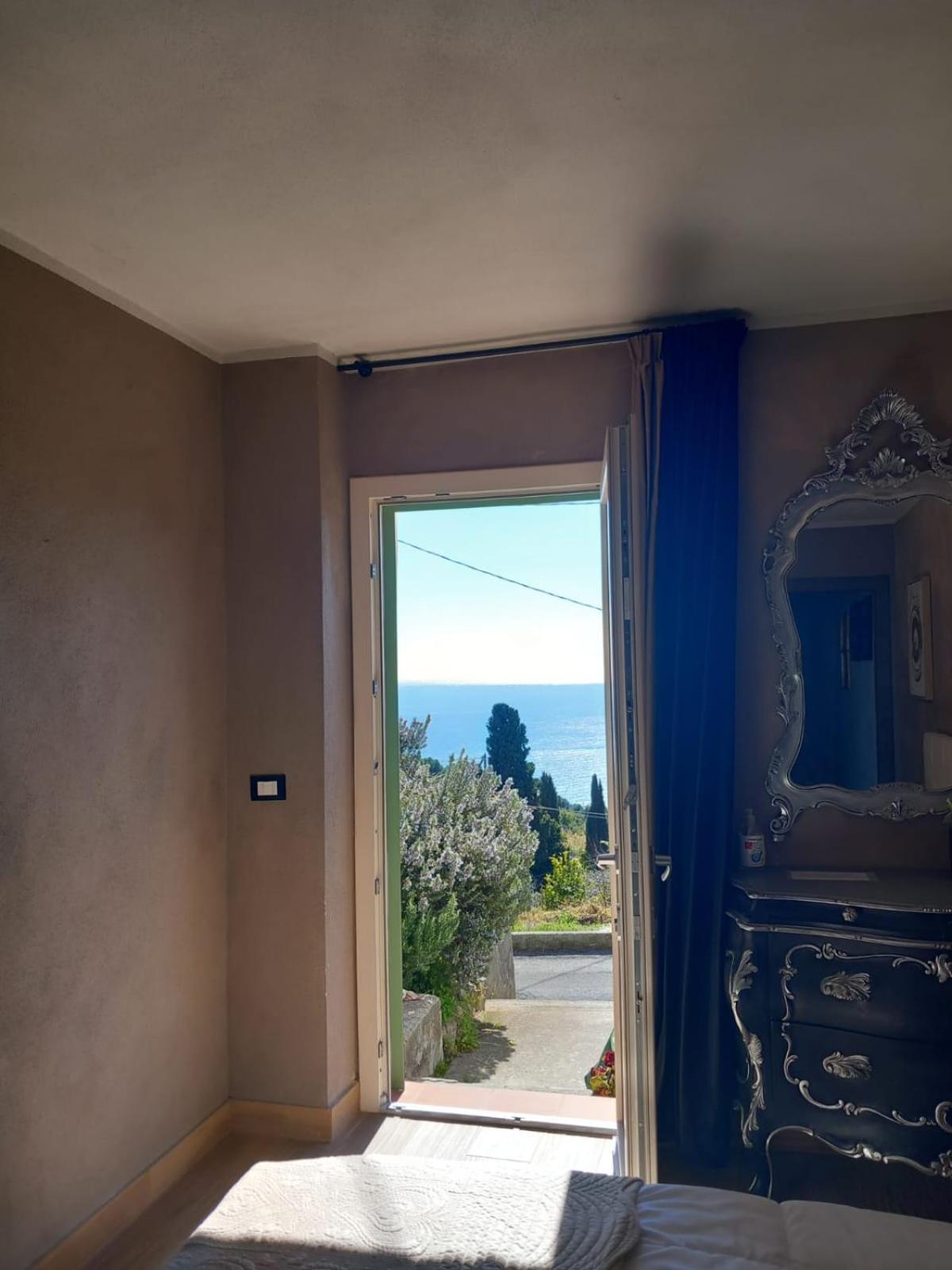 Dolci Risvegli Appartamento Vista Mare ヴェンティミーリア 部屋 写真